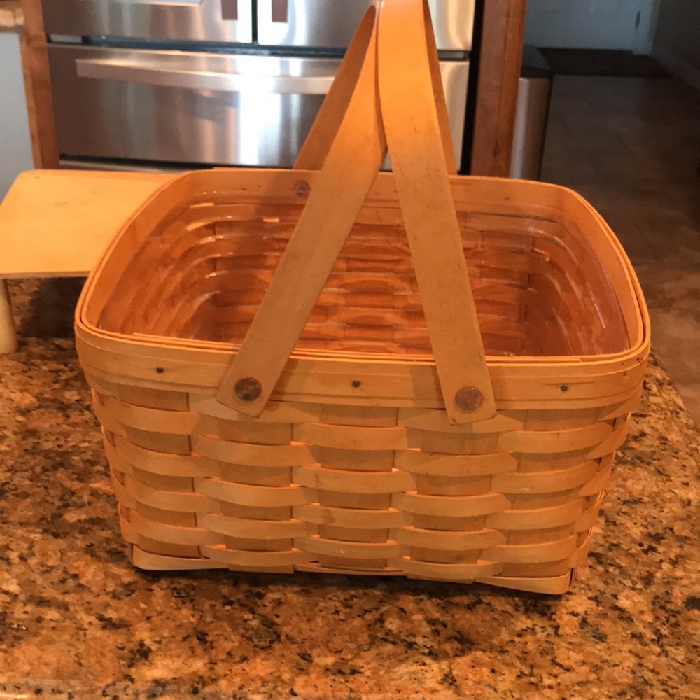 Longaberger double layer cake basket with handles!